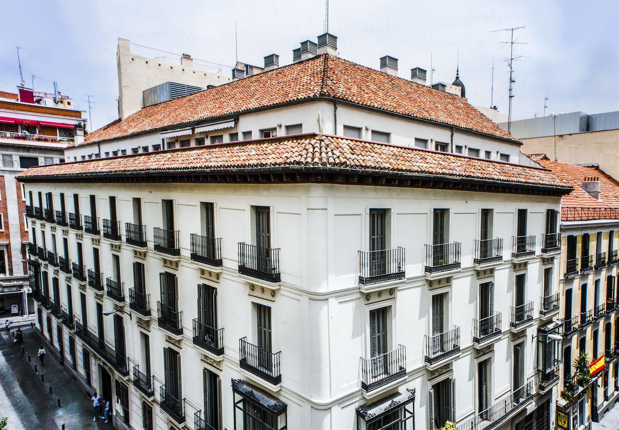 Gran Via Suites Madrid Ngoại thất bức ảnh